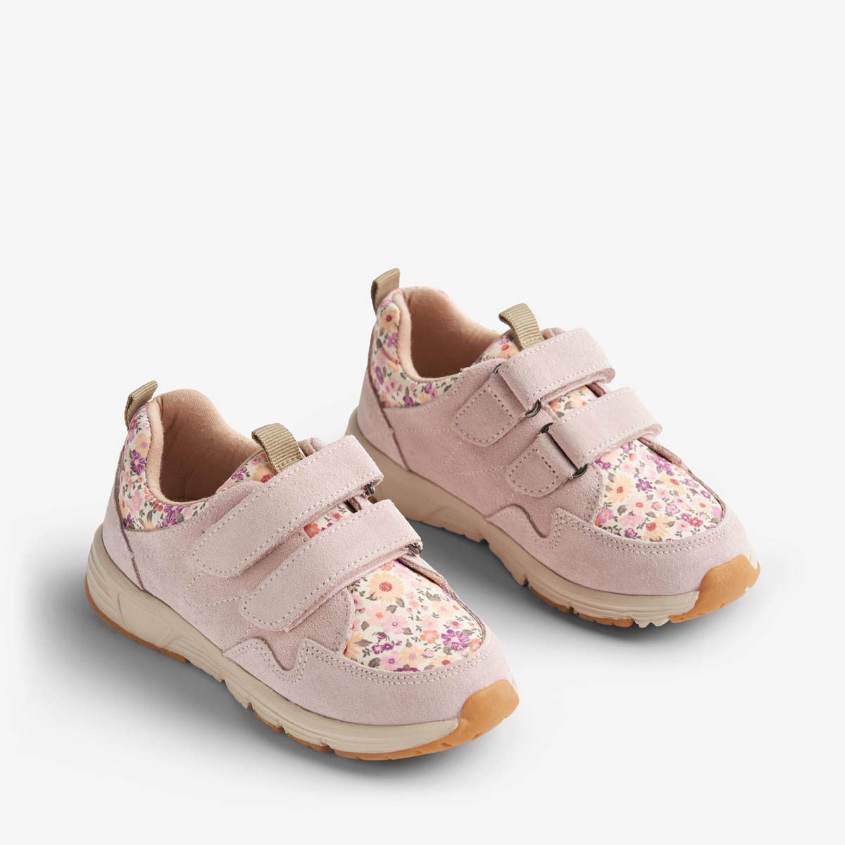 Packshot produktbillede af Wheat lyserøde blomstret sneakers